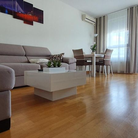 Royal Apartment Belvill Βελιγράδι Εξωτερικό φωτογραφία