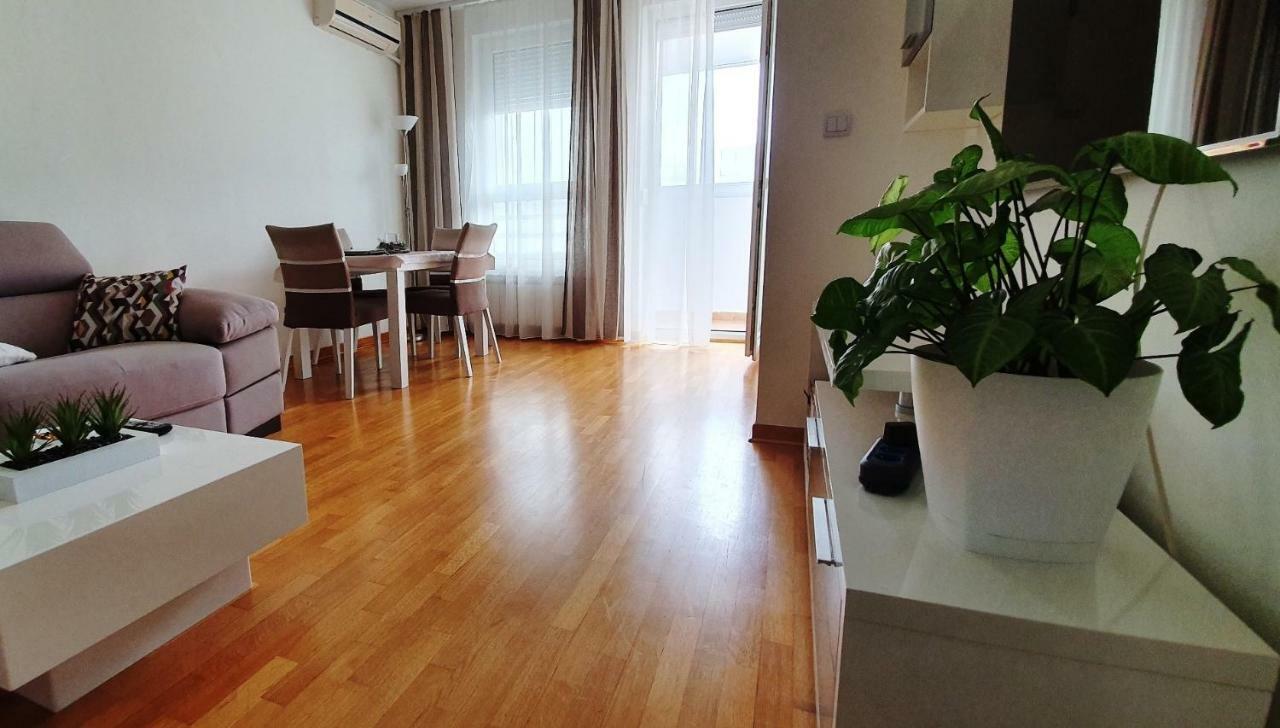 Royal Apartment Belvill Βελιγράδι Εξωτερικό φωτογραφία