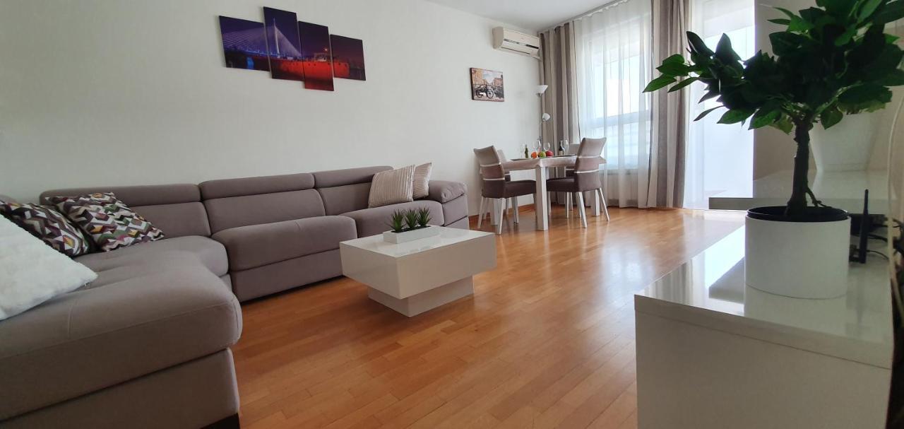 Royal Apartment Belvill Βελιγράδι Εξωτερικό φωτογραφία