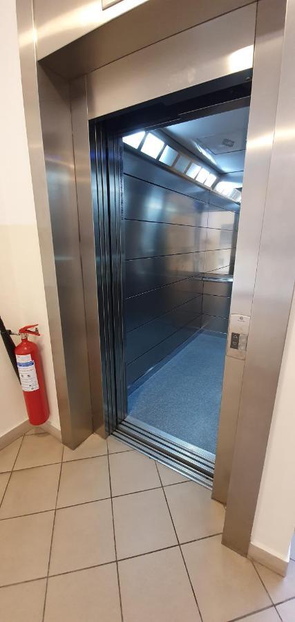 Royal Apartment Belvill Βελιγράδι Εξωτερικό φωτογραφία