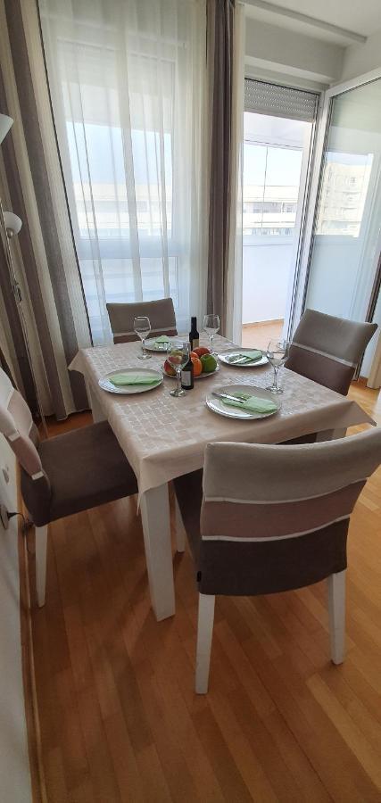 Royal Apartment Belvill Βελιγράδι Εξωτερικό φωτογραφία